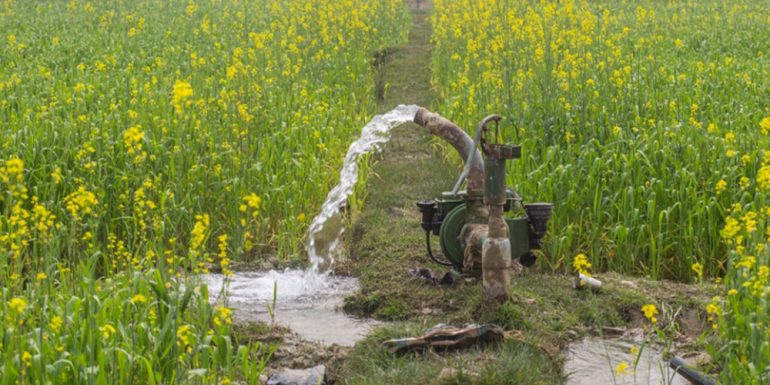 آبیاری سنتی
