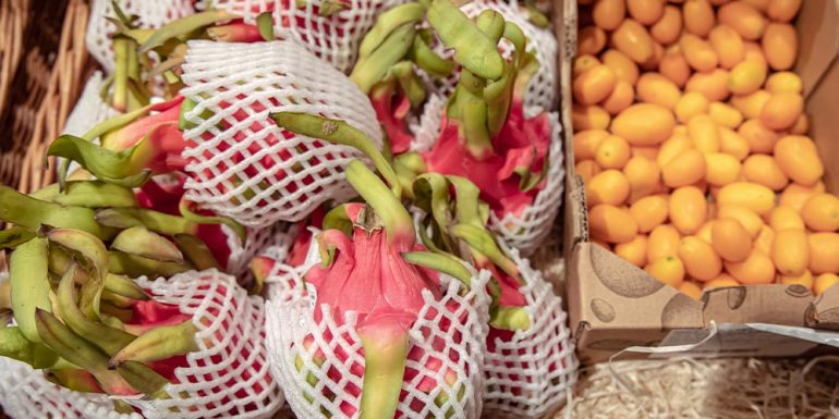 مقایسه انواع بسته‌بندی میوه صادراتی